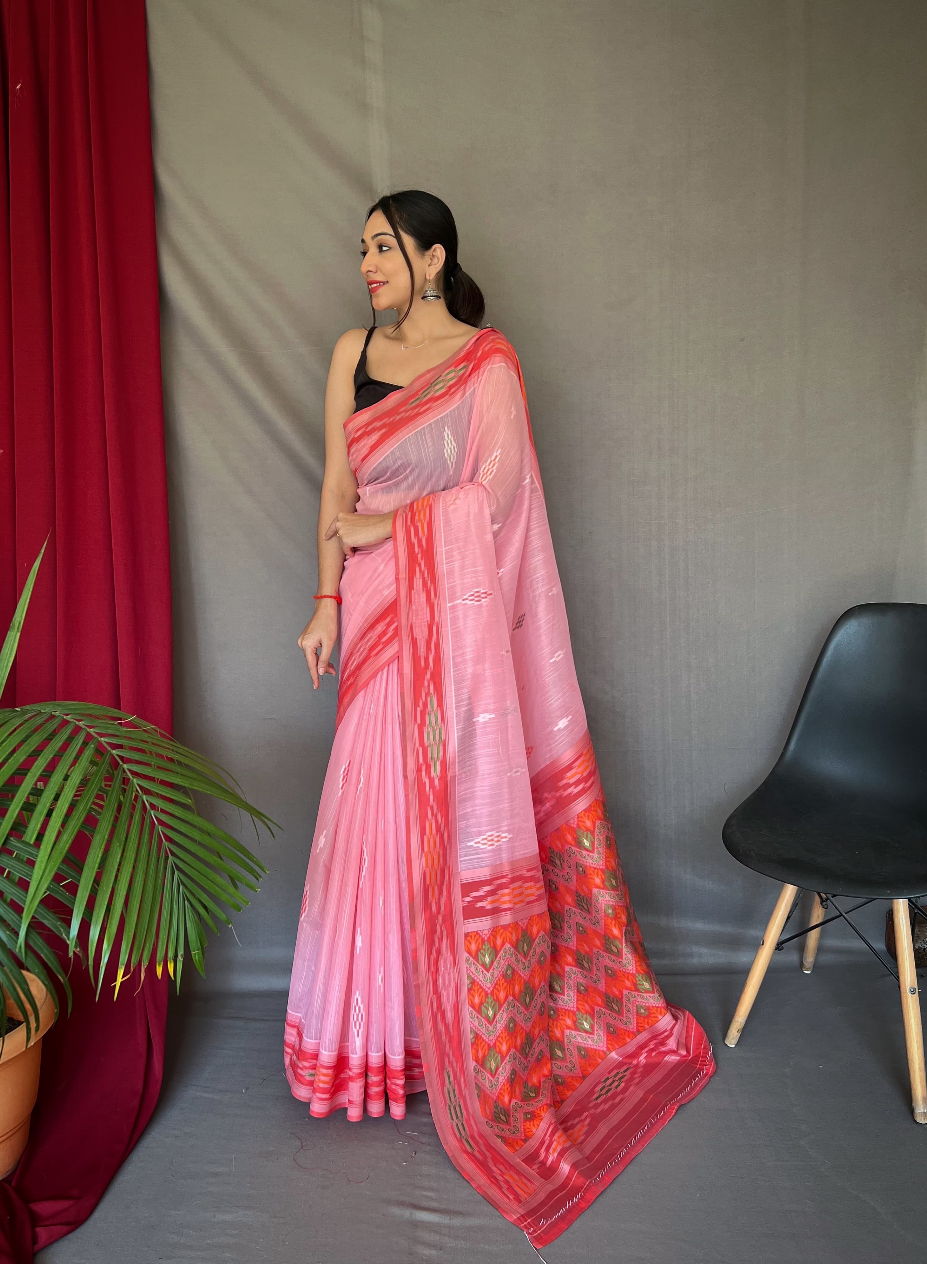 Classy Linen Chap Border Light Pink Color Saree