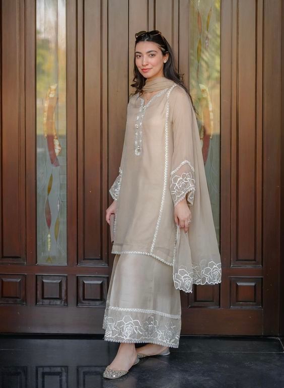 Exclusive Beige Color Heavy Fuax Georgette Plazzo Pent Suit