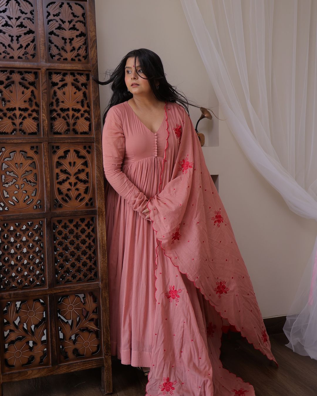 Casual Wear Baby Pink Color Georgette With 5 Meter Flair Designer Gown