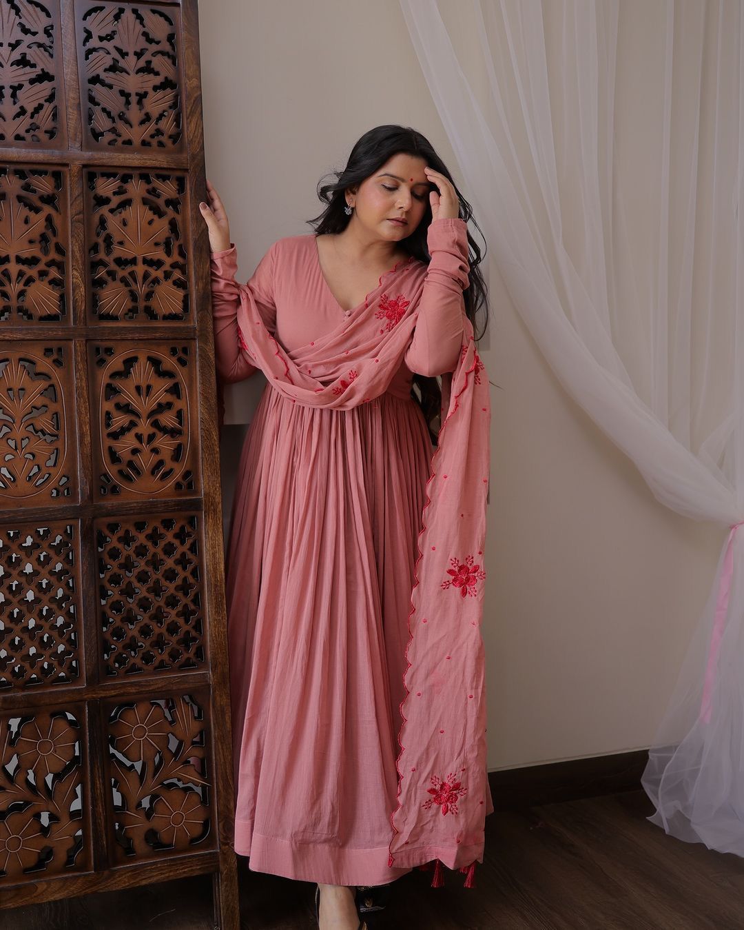 Casual Wear Baby Pink Color Georgette With 5 Meter Flair Designer Gown