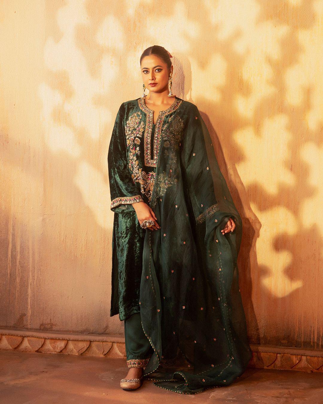 Alluring Green Color Heavy Viscous Velvet With Heavy Embroidery Sequence Work Beautiful Velvet Salwar Suit