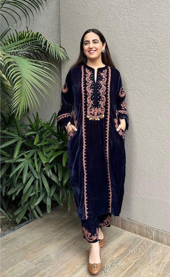 Fabulous Navy Blue Color Velvet With  Embroidery Work Beautiful Velvet Salwar Suit