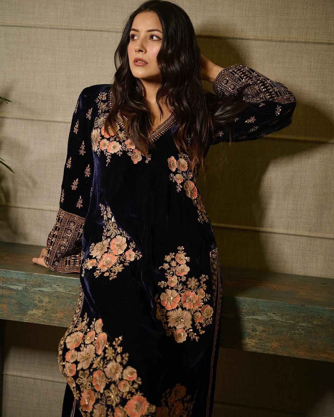 Trendy Navy Blue Pure Heavy Viscose Velvet With Heavy Embroidery Sequence Work Salwar Suit