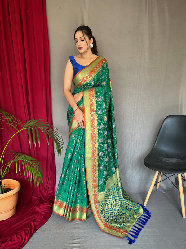 Meenakari Border And Rich Pallu Green Patola Saree