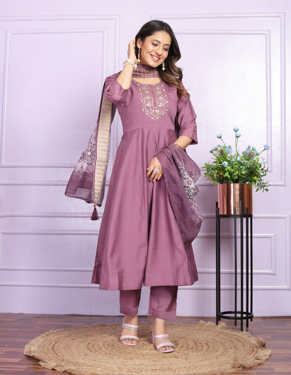 Hand Work Dusty Pink Russian Silk Anarkali Suit