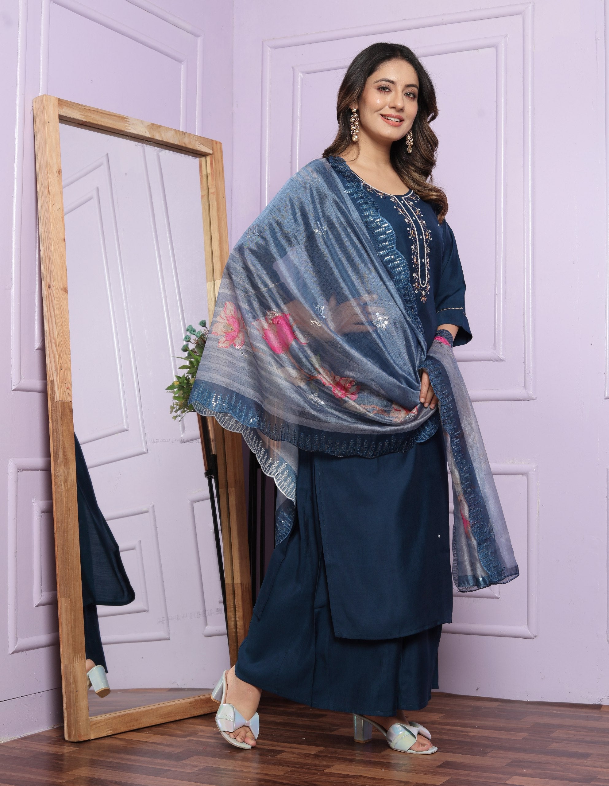 Luxuriant Hand Work Navy Blue Palazzo Suit