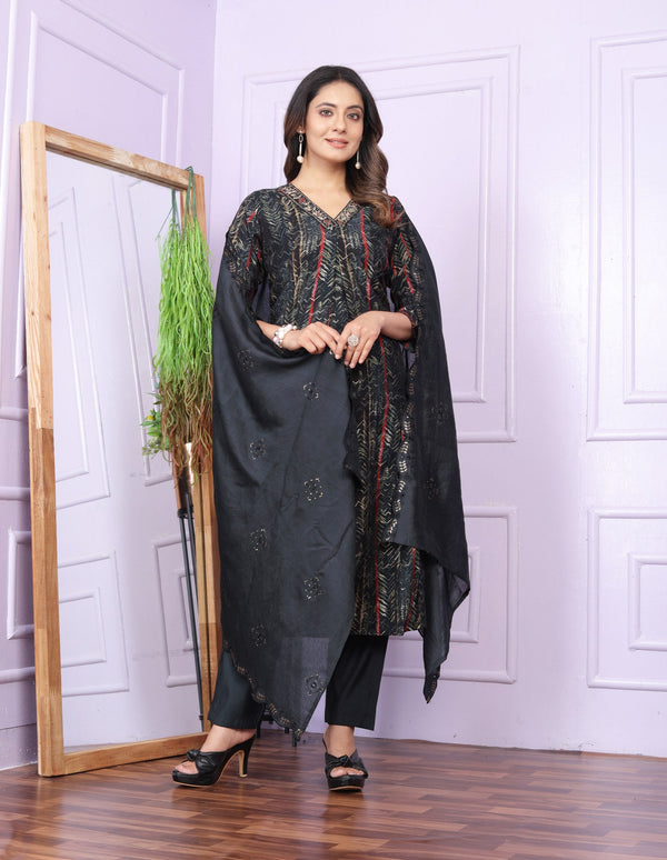 Beautiful Pattern Black Color Kurti Set