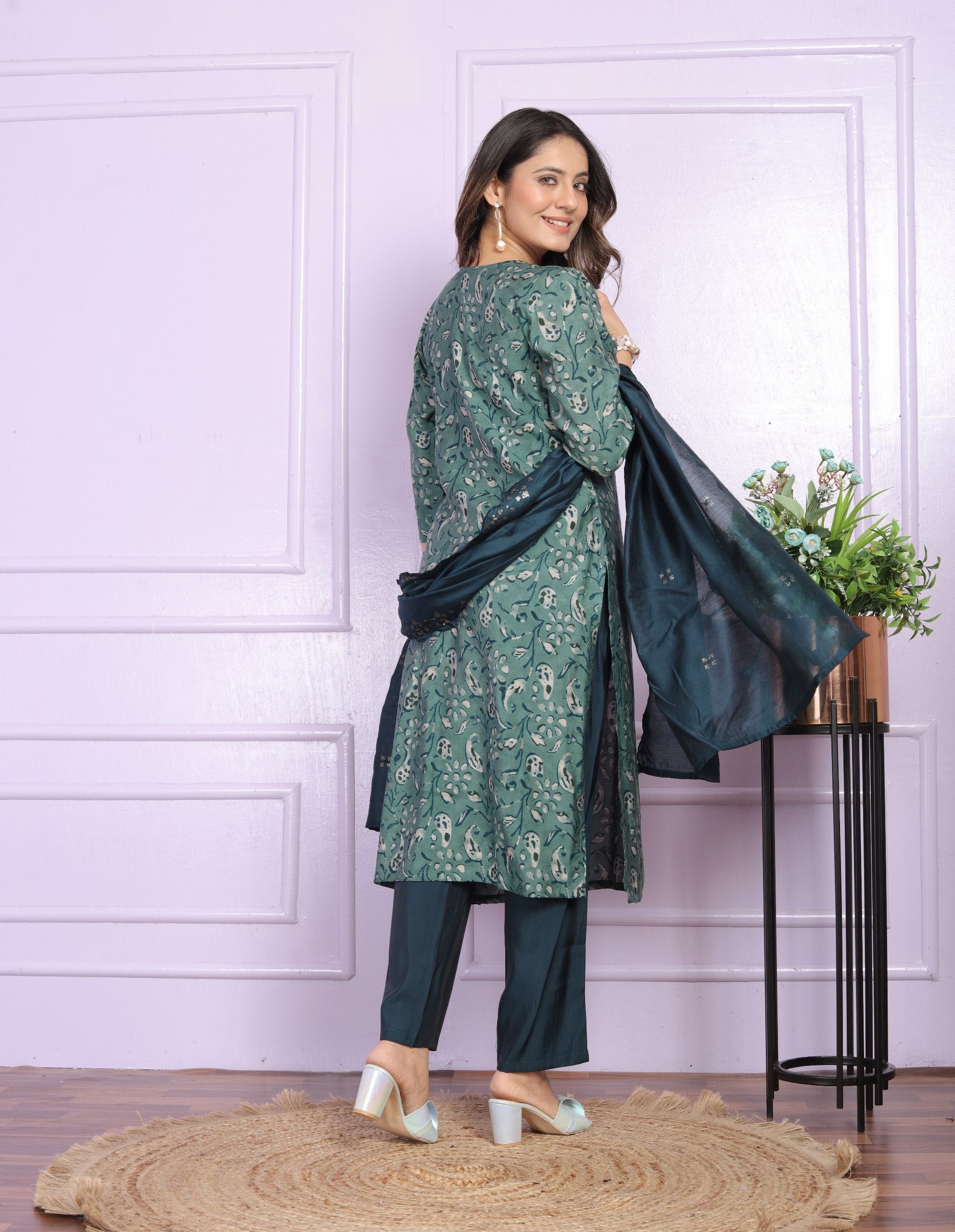 Admiring V Neck Teal Green Color Kurta Set