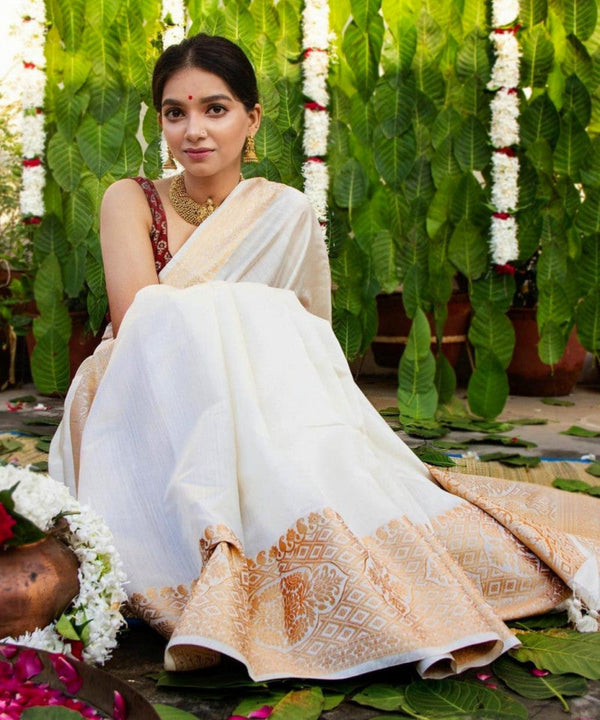 Captivating White Color Rich Wooven Pallu Silk Saree