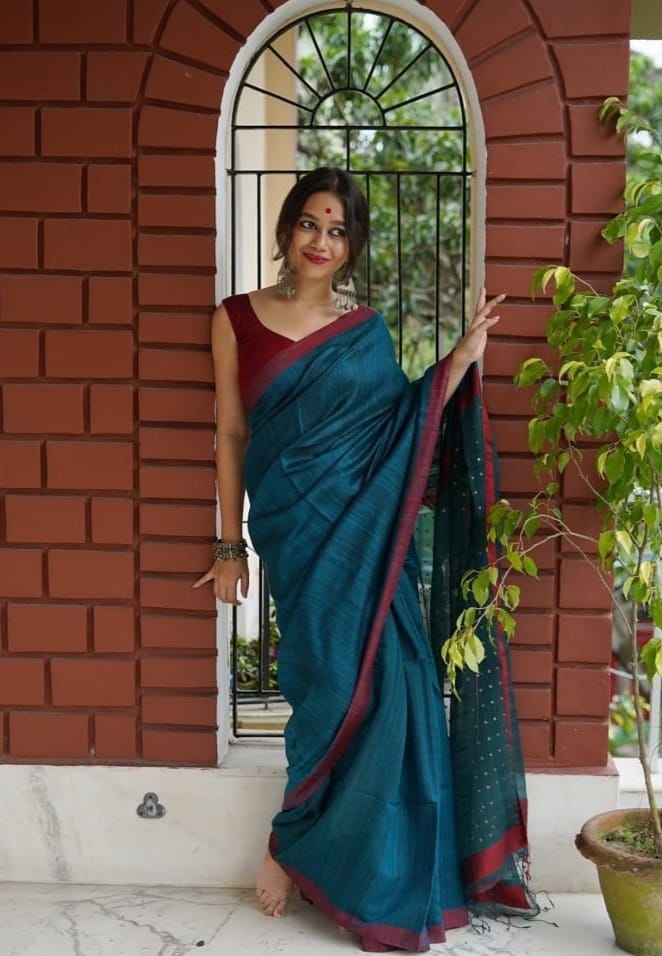 Marvelous Dark Green With Red Woven Border Saree