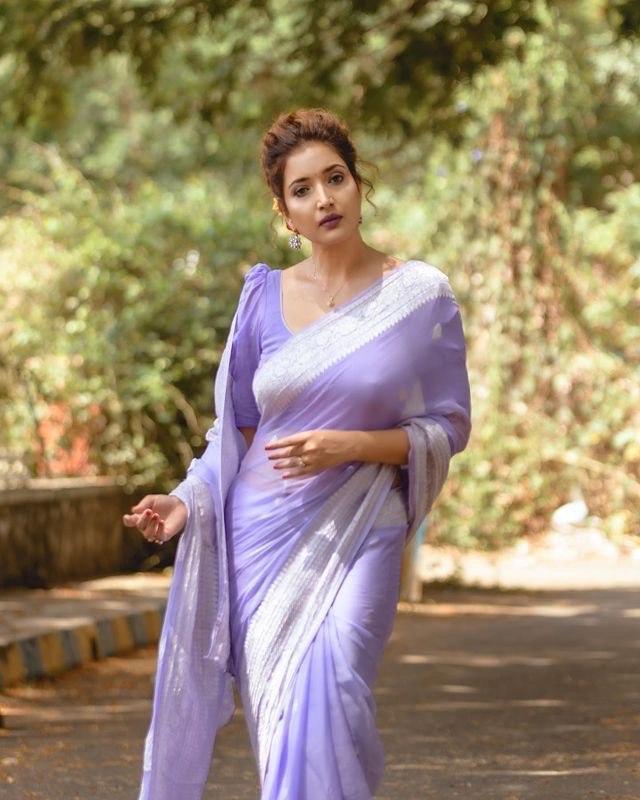 Classy Lavender Color Linen Cotton Silk Saree