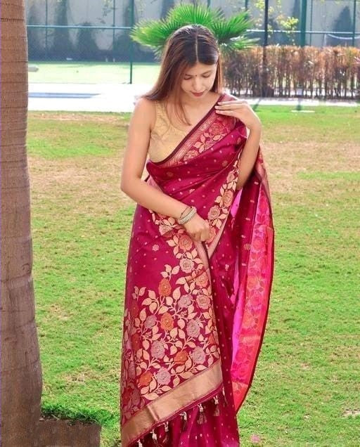 Grand Beautiful Rich Design Dark Pink Color Banarasi Saree