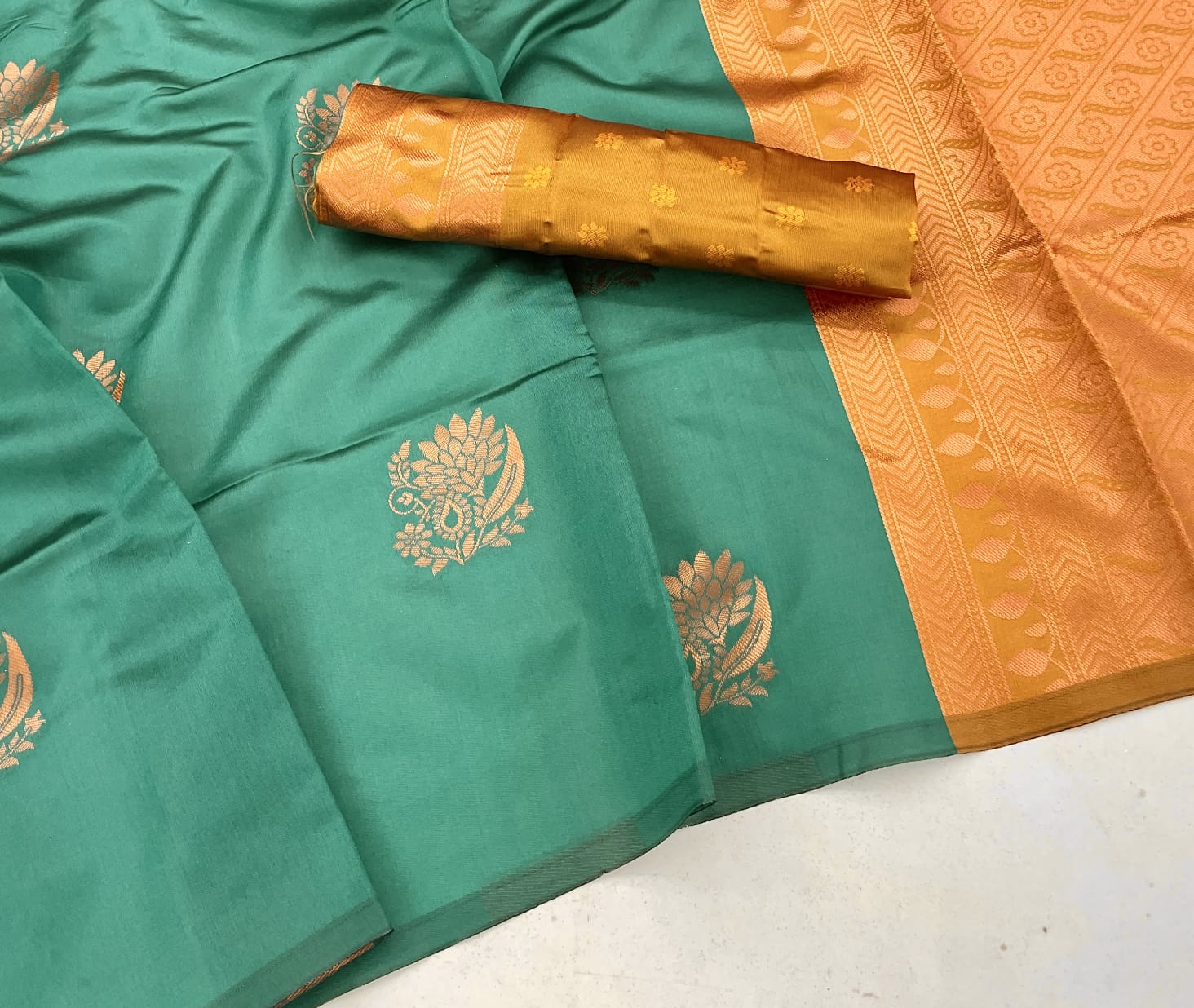Coper Design Green Color Soft Silk Saree