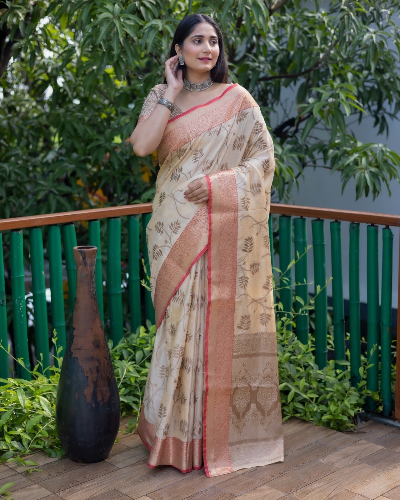 Kanjivaram Pattern Off White Color Banarasi Silk Saree