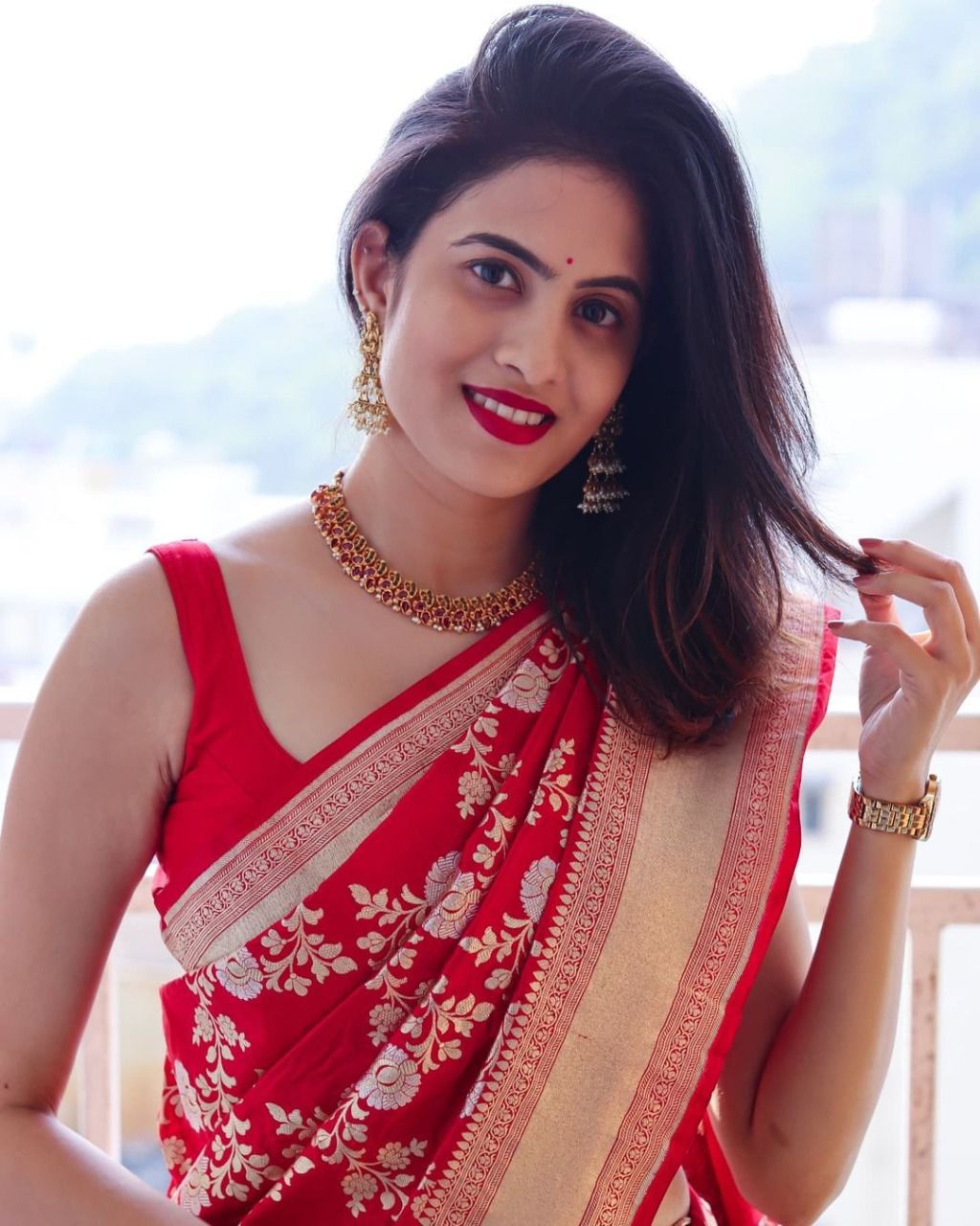 Wedding Wear Red Color Jari Design Saree