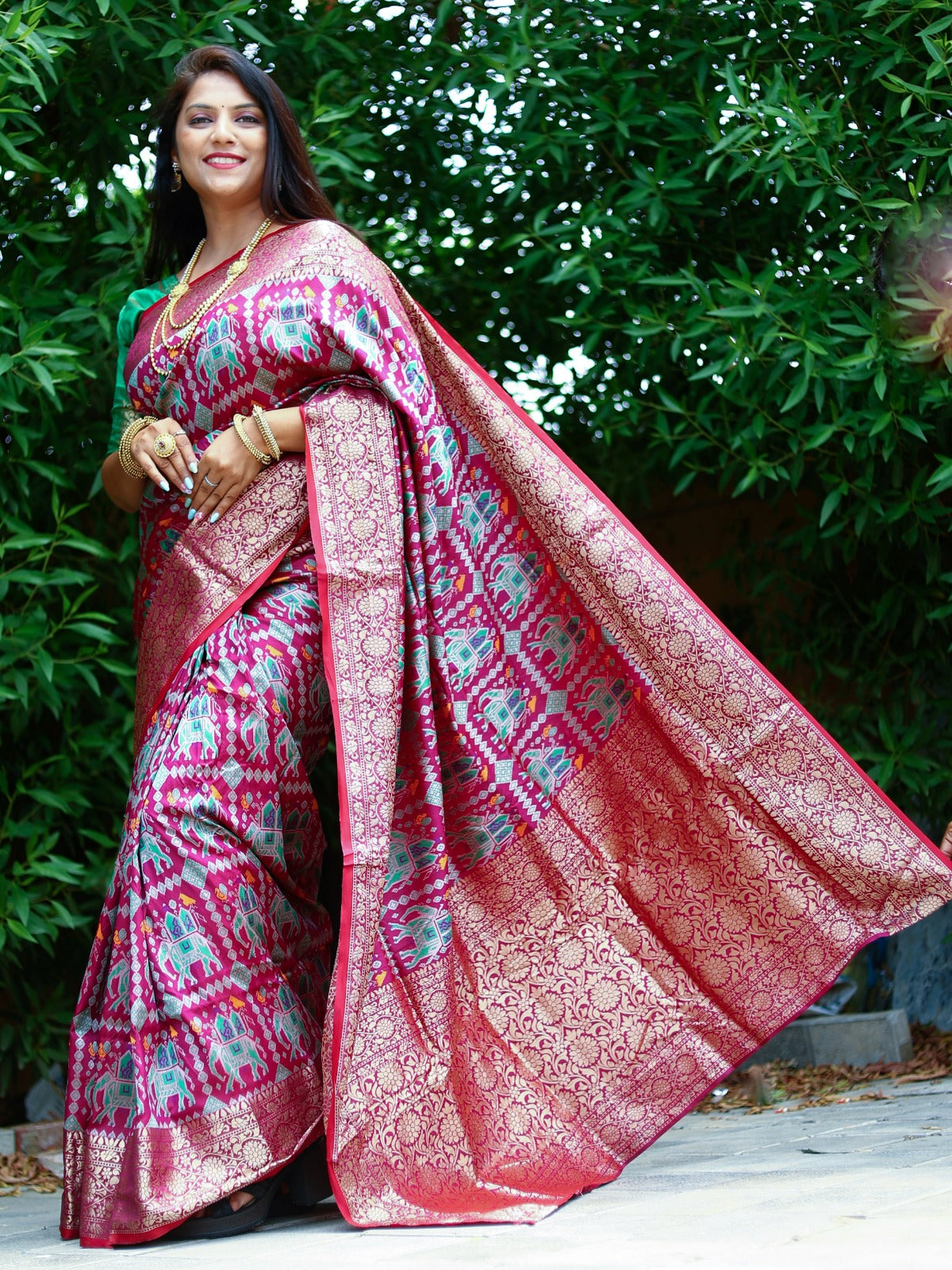 Patola Weaving Rich Pallu And Border Dark Pink Color Saree