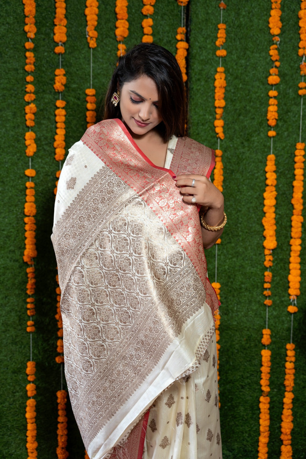 Off White Color Rich Pallu And Border Banarasi Saree