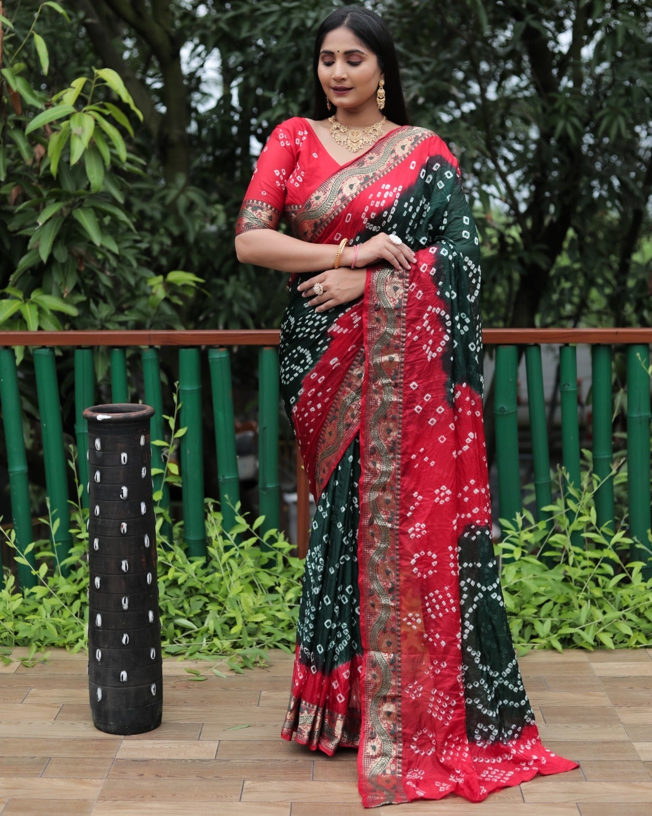 Bandhej With Zari Weaving Border Green And Red Saree